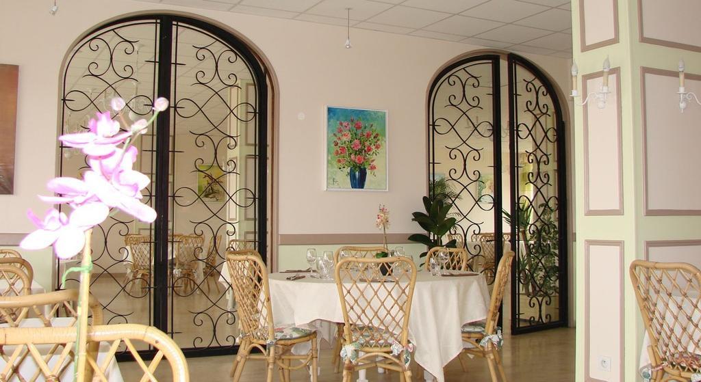 Hotel Le Chagny Chagny  Exterior foto